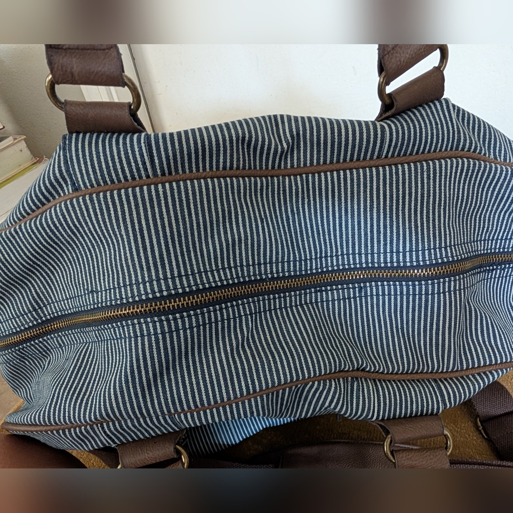 Tommy Bahama Coastal Cove Duffel Travel Weekend Bag - Picture 10 of 11